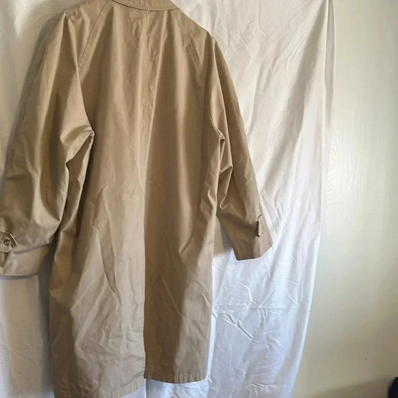 Men’s London Fog Trench coat. - Picture 5 of 7